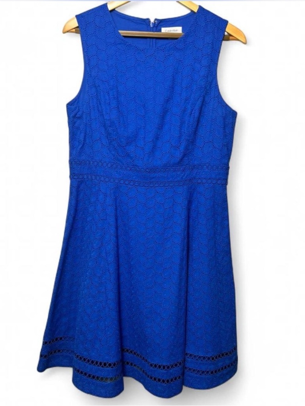 Calvin Klein Blue Eyelet Lace Sleeveless Sheath Dress - Size 12